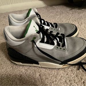 Men’s Jordan 3 shoes